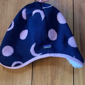 Patagonia baby Sherpa lined beanie